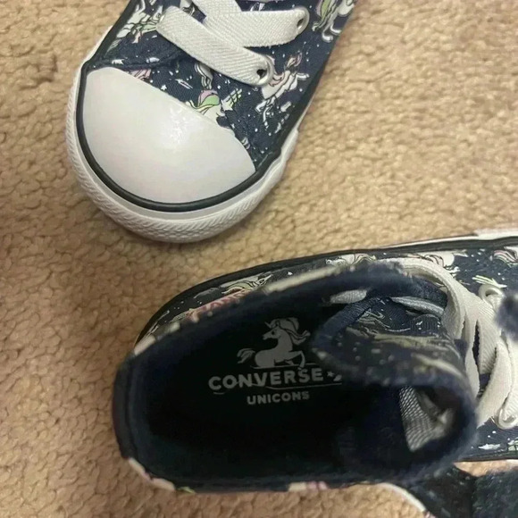 Converse Child Chuck Taylor All Star Unicorn Print Velcro High Top Sneaker Sz6 - Picture 6 of 11